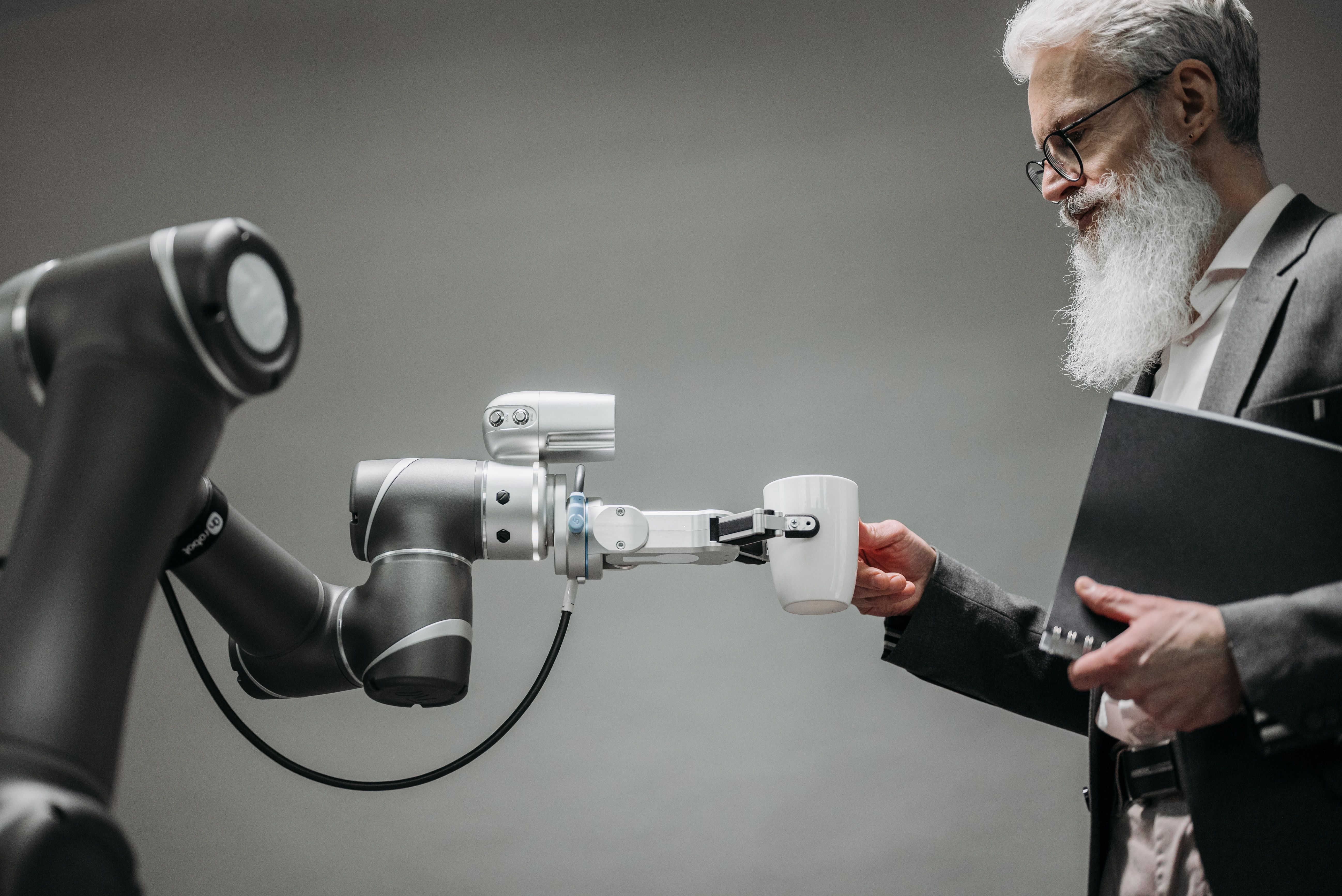 企业级 AI Agent 平台:2026 年中的真实图景——80% 嵌入率与 31% 生产率之间的 49 个百分点